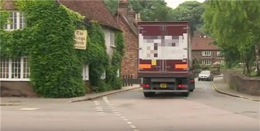 HGV narrowly avoiding head on collision after turning corner - IPC supports proposals for Ivinghoe Area Freight Zone