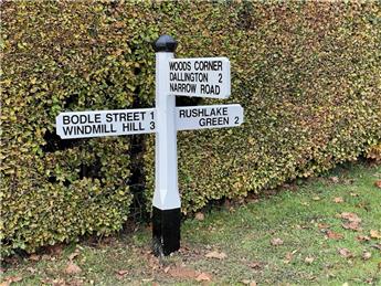 New Finger Post at Sandhill Lane junction