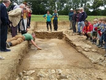 The Young Archaeologists from Sunflowers at Grafton