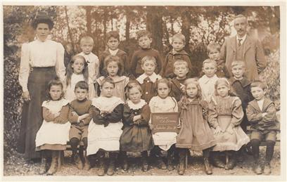 Ropley - School Infants Division 2 - Date Unknown - New Postcards added to website