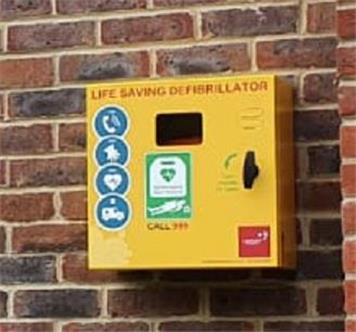  - Ryewood - new noticeboard and defibrillator