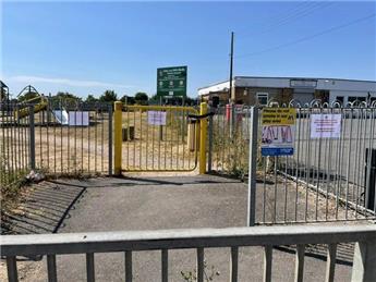 CLIFFE PLAY AREA - CHURCH ST. GATE CLOSED