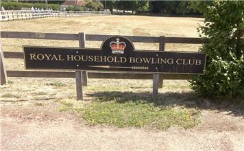 MIXED TOP CLUB AND ROYAL HOUSEHOLD