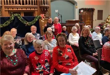 Joyful Singing Raises £450 For Air Ambulance
