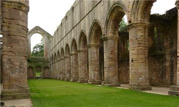 Sun-Rise As Never Before At Fountains Abbey