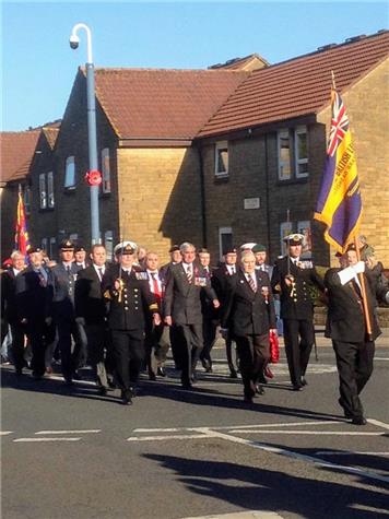 Arthur Obourne carries wreath - 97 year old veteran leads RBL Portishead parade